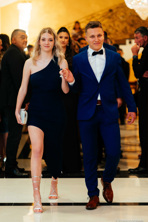 Zavirite na blještavi maturalni ples šibenske Industrijsko-obrtničke škole (2)