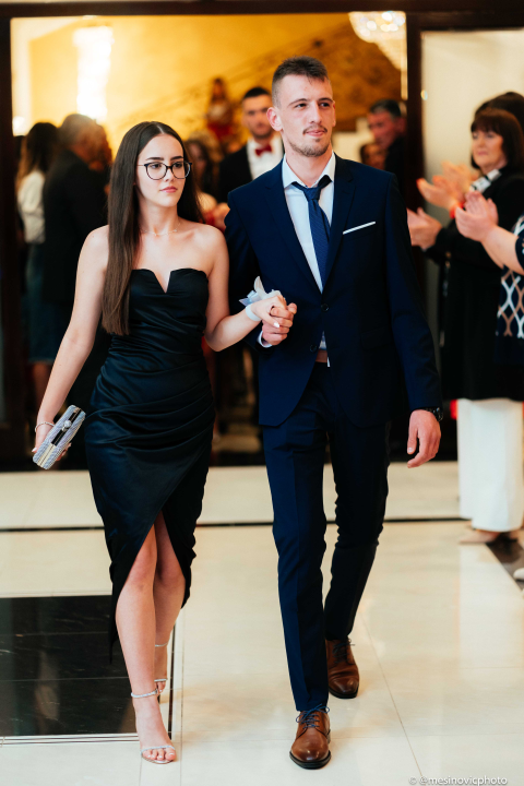 Zavirite na blještavi maturalni ples šibenske Industrijsko-obrtničke škole (1)