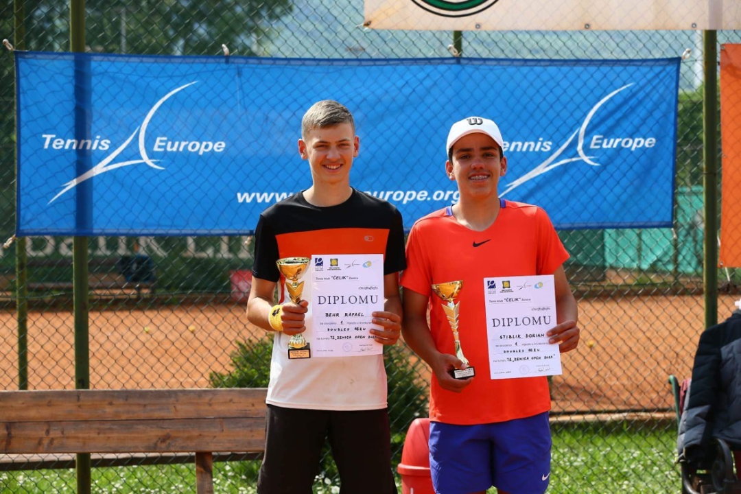 Odličan uspjeh vodičkog tenisača Doriana Stiblika na međunarodnom turniru u Zenici