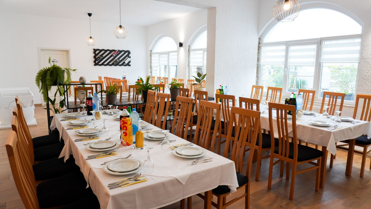 Fleka Expert pobrinut će se da vaše rublje bude čisto i opeglano!  