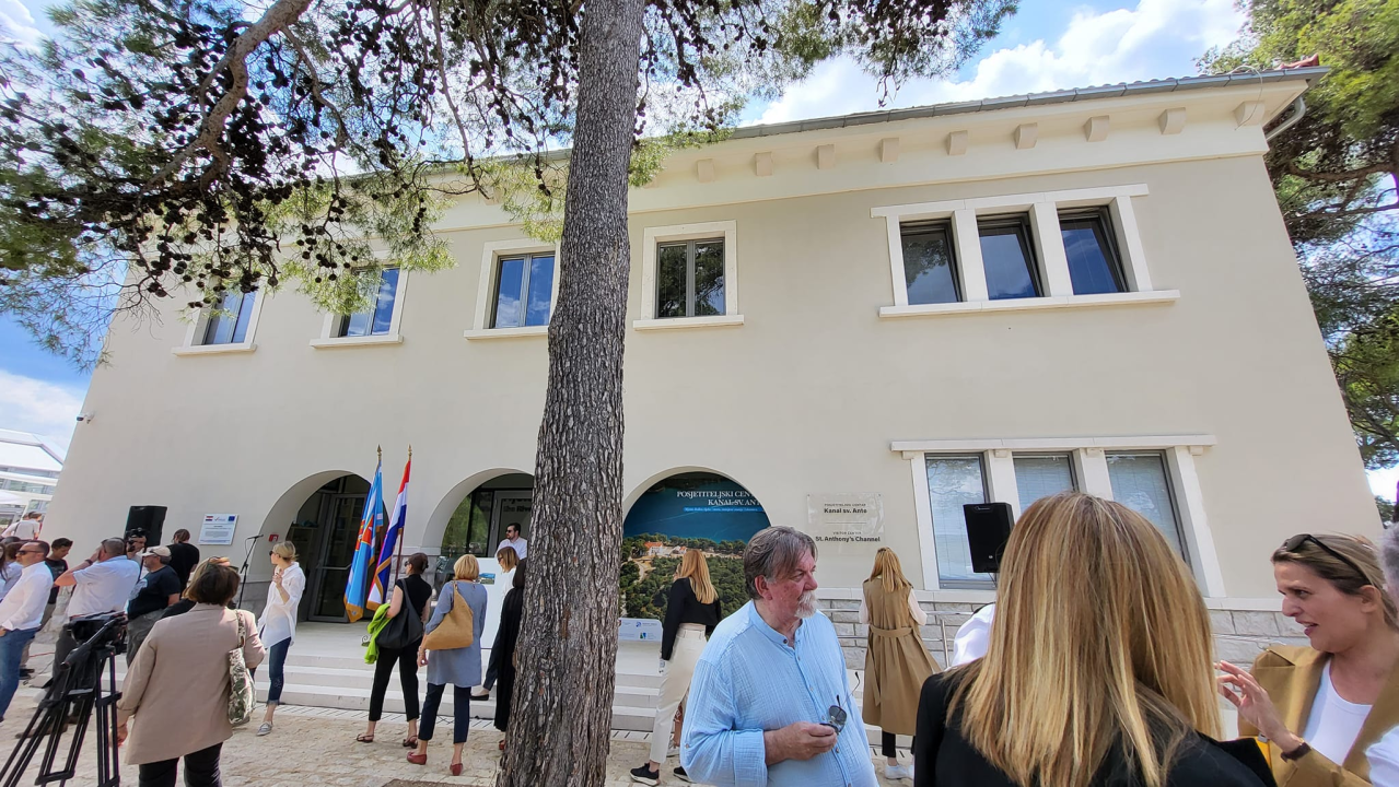 Svečano otvoren Posjetiteljski centar u kanalu sv. Ante: 'Šibenik je tvornica EU projekata!'