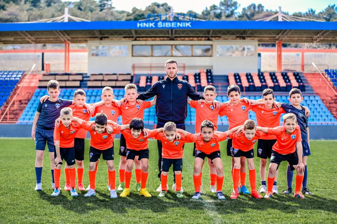 Nogometaši Šibenika U9 srebrni na turniru 'Mlade nade' u Turnju