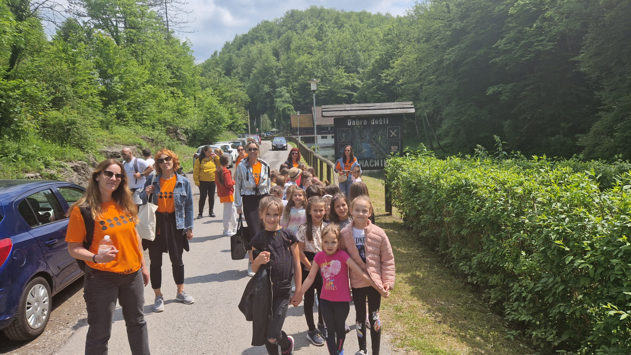 Najmlađi šibenski pjevači 'Cvrčci' nastupili na smotri dječjih zborova u Ravnoj Gori