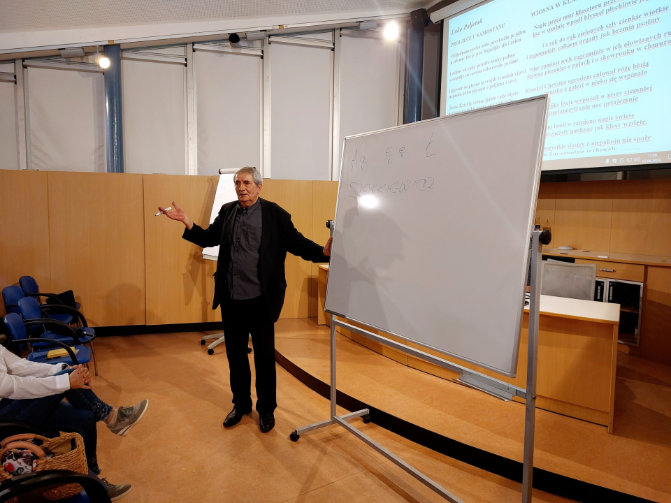 Pero Mioč u knjižnici pričao o izazovima prevođenja