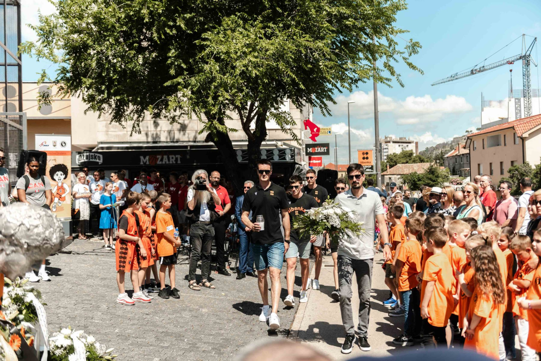 Obilježena 30. obljetnica smrti Dražena Petrovića: 'Šteta što njegova karijera nije mogla potrajati duže, još toliko toga je imao dati'