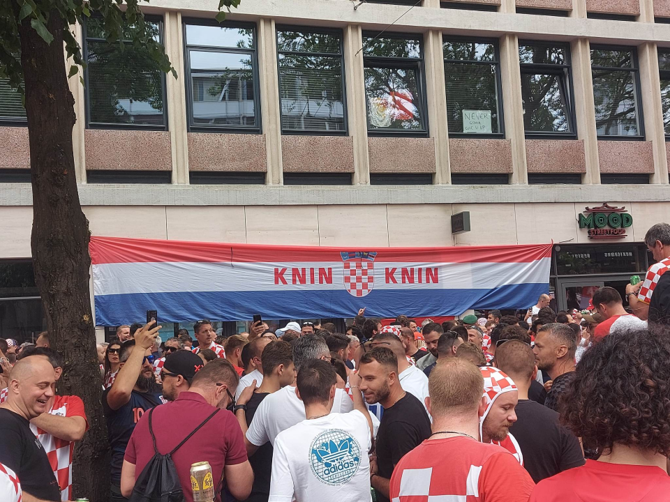 Šibenčani stigli na stadion: Atmosfera je fenomenalna  