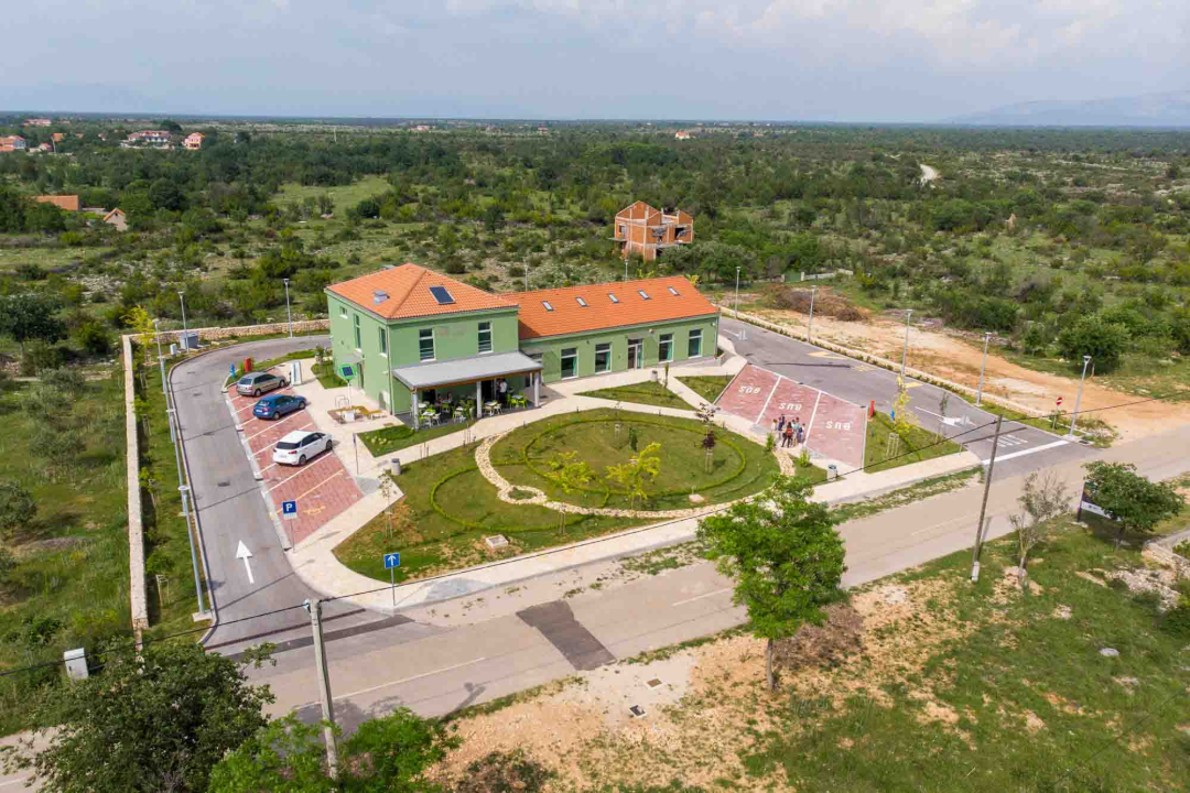 Biciklom, hodom ili brodom – načini su na koji možete obilaziti Nacionalni parka „Krka“!