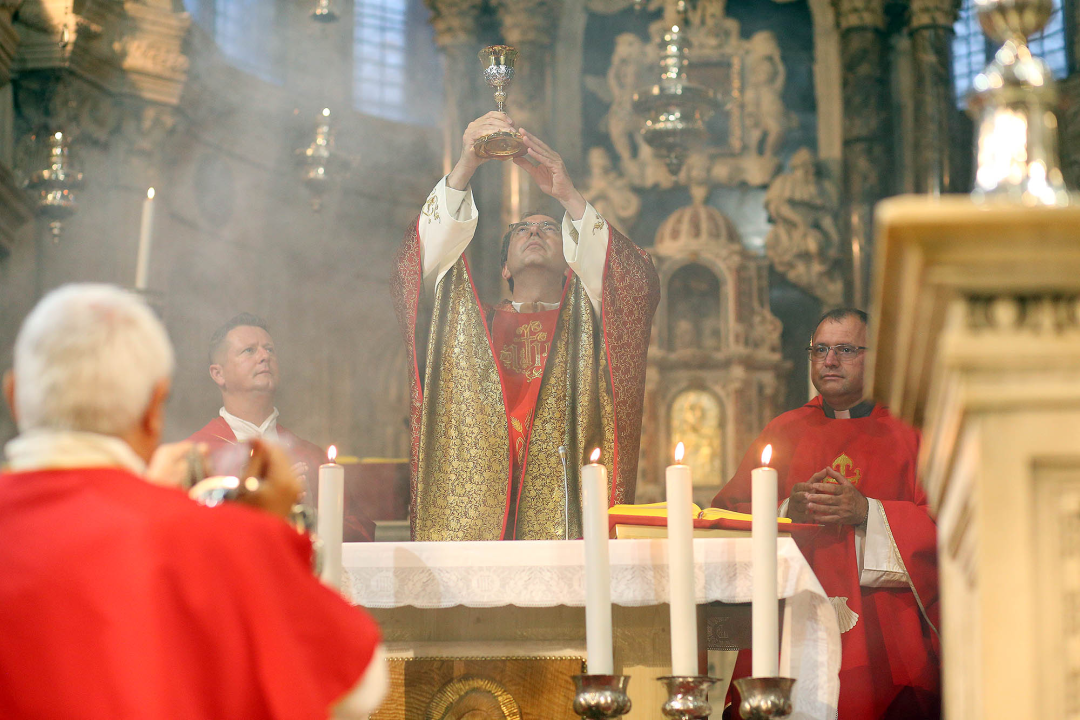 Don Krešimir Mateša proslavio 25 godina svećeništva