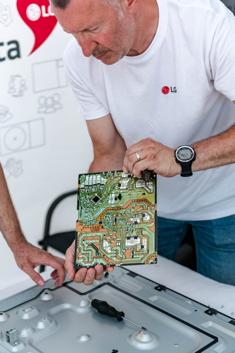 U Šibeniku održana LG-eva kampanja 'Lijepa gesta uz vas od mjesta do mjesta!'