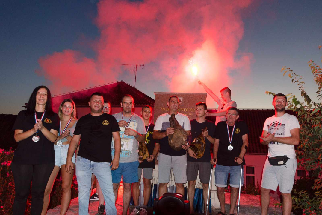 U Rupama održana utrka karića, a nakon toga i fešta