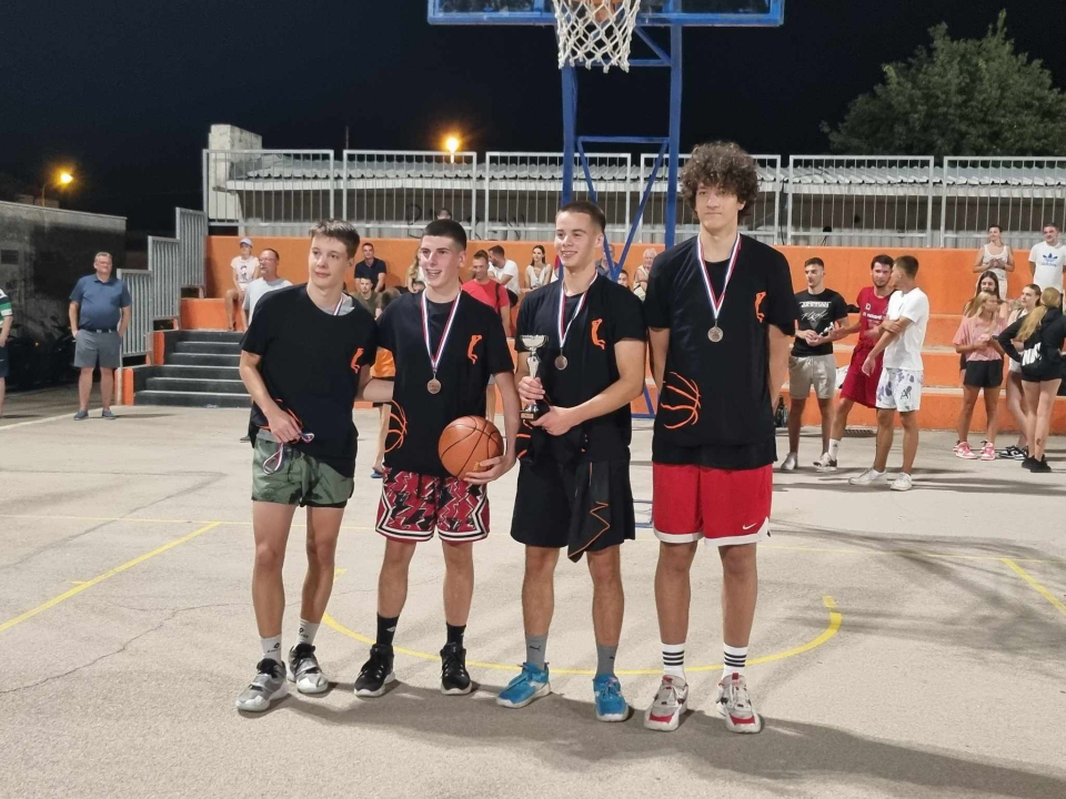 Uspješno završen Crnica Kup 2023.: 'Narančasta zona' pobjednik turnira u basketu 