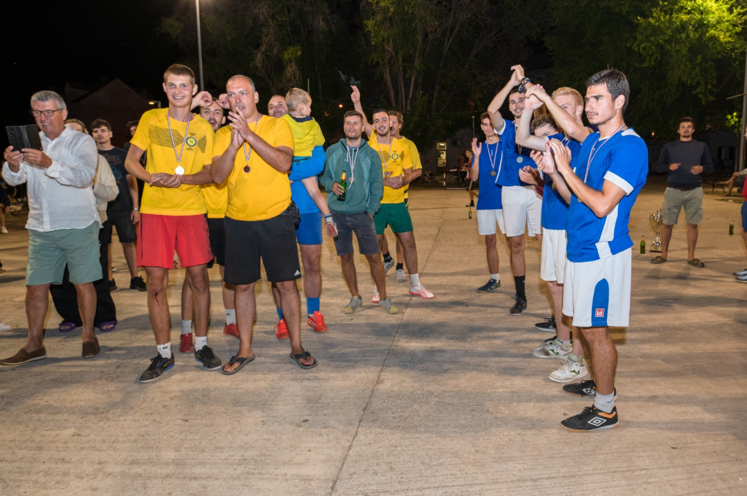 U Zlarinu je tradicionalno održan turnir 'Fingac', slavila ekipa Zogulini