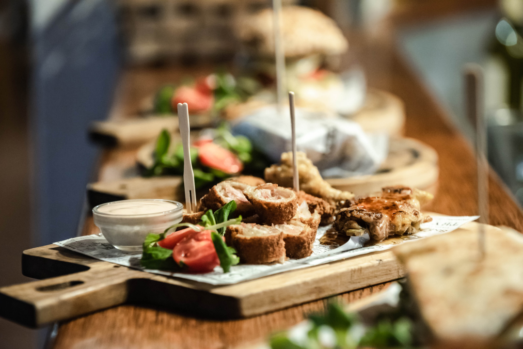 Rock'n'roll, finger food i kokteli: Stray Cat mjesto je koje morate posjetiti! 