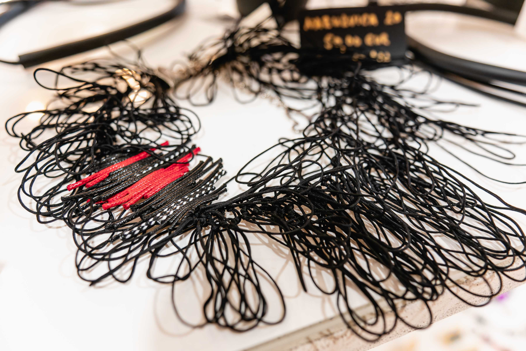 U Galeriju Juraj Dalmatinac stigle zimske kolekcije dizajnerske odjeće i nakita