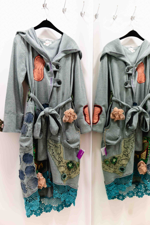 U Galeriju Juraj Dalmatinac stigle zimske kolekcije dizajnerske odjeće i nakita