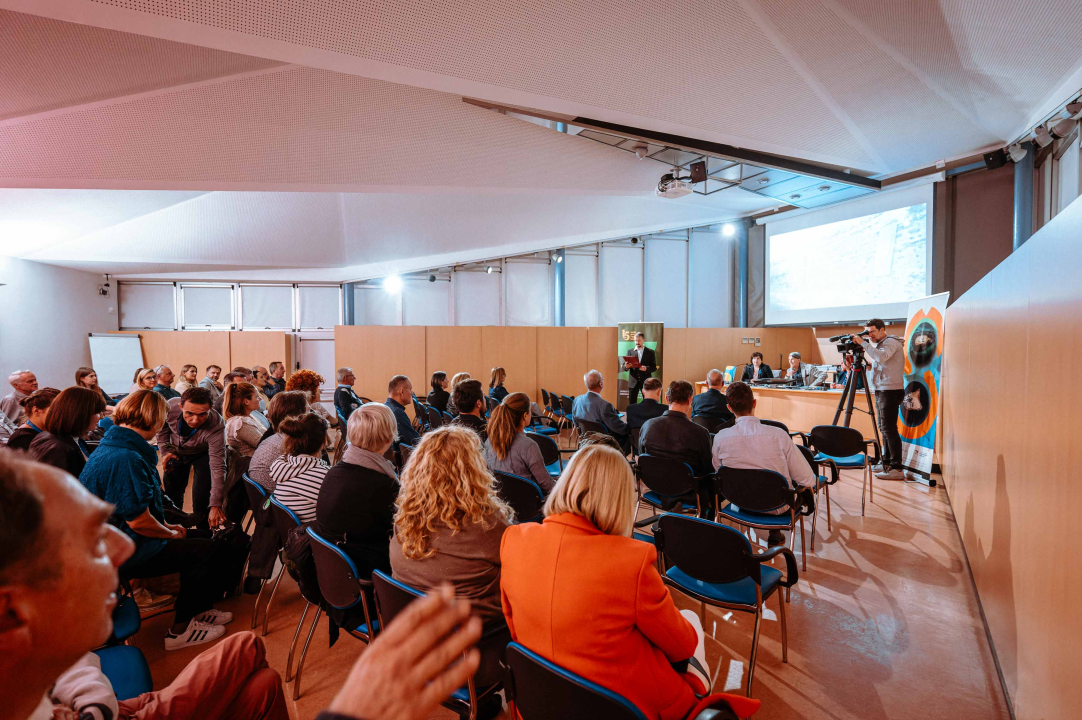 U knjižnici predstavljena monografija o 15 godina rada JU Priroda Šibensko-kninske županije