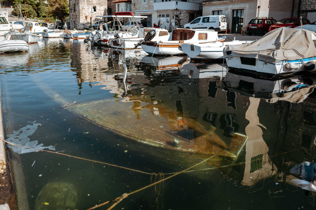 Dolac i Banj nakon juga izgledaju kao albanske plaže kojima smo se ljetos rugali!
