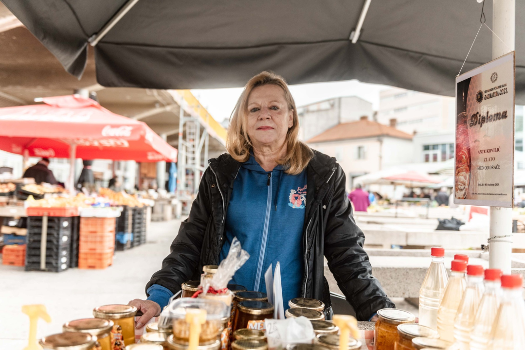 Maša i suprug bave se uzgojem pčela na području Rupa: 'Počeli smo nakon rata, trebalo je nešto raditi'