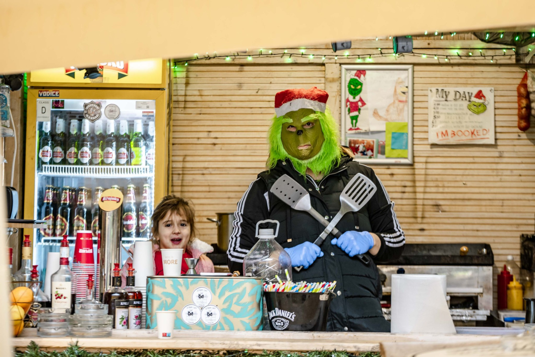 Soparnik, sarme, gulaš, burgeri, kobasice: Provjerili smo gastro ponudu na Adventuri i odlična je