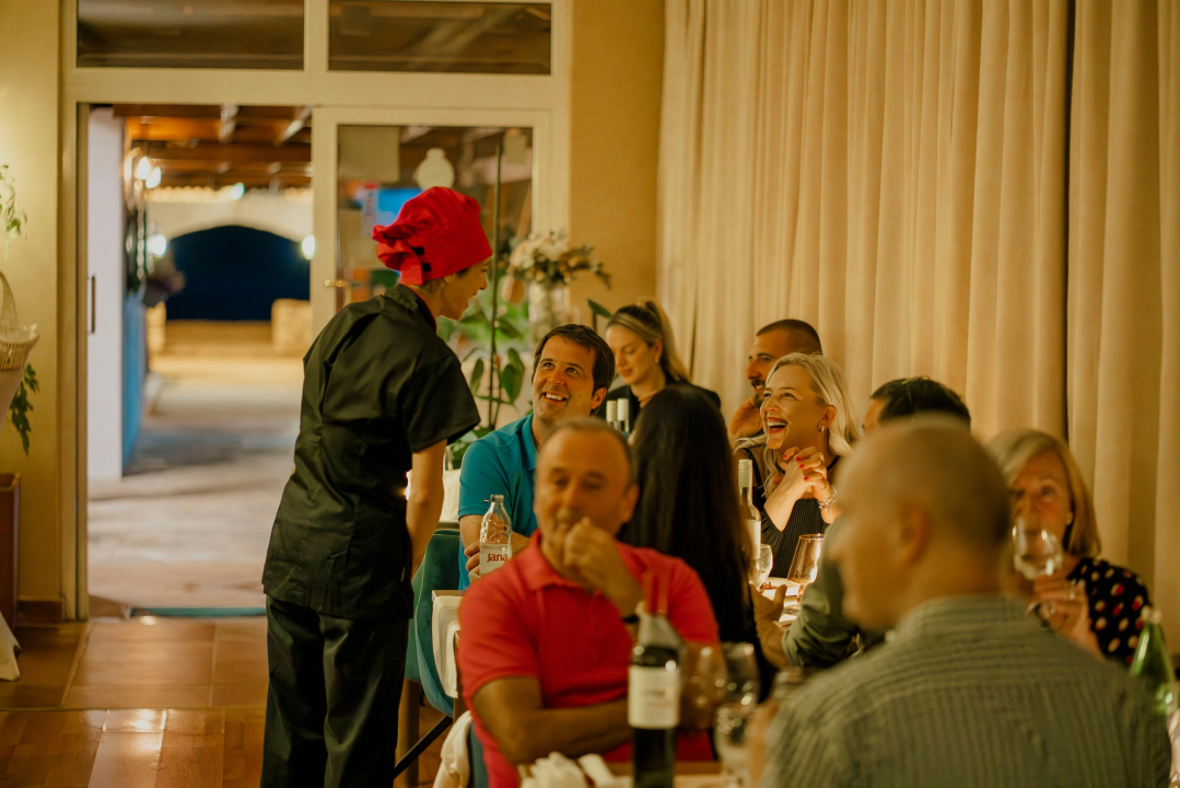 Ugodan ambijent i vrhunska spiza čekaju vas u Restoranu i pizzeriji Villa Roza!