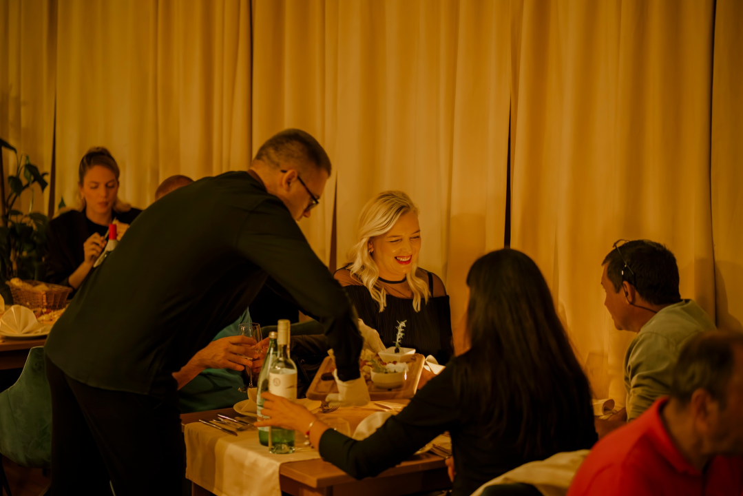 Ugodan ambijent i vrhunska spiza čekaju vas u Restoranu i pizzeriji Villa Roza!