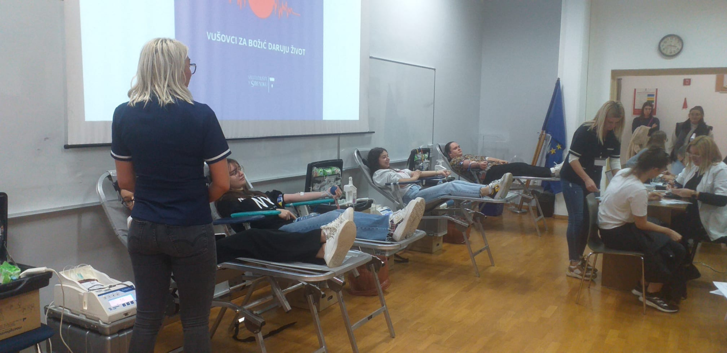 Studenti VUŠ-a u suradnji s Gradskim društvom Crvenog križa Šibenik darovali krv