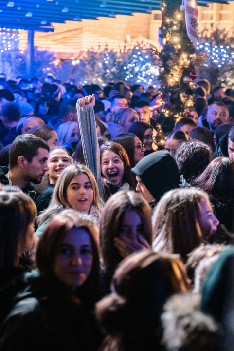 Prodaje se moderno opremljen stan na Brodarici u blizini mora!