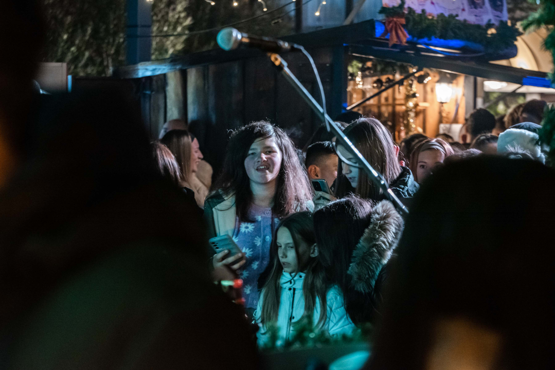 Prodaje se moderno opremljen stan na Brodarici u blizini mora!