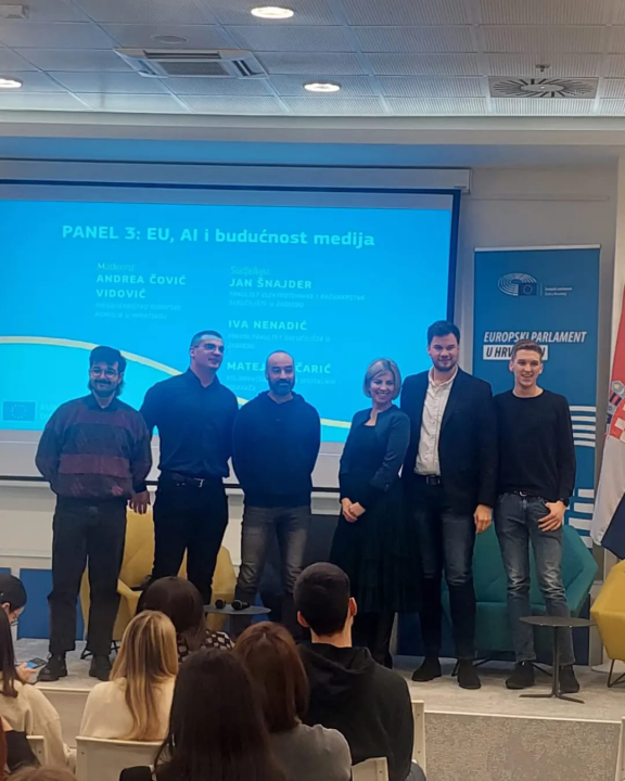 Šibenski gimnazijalci sudjelovali u raspravama u Kući Europe