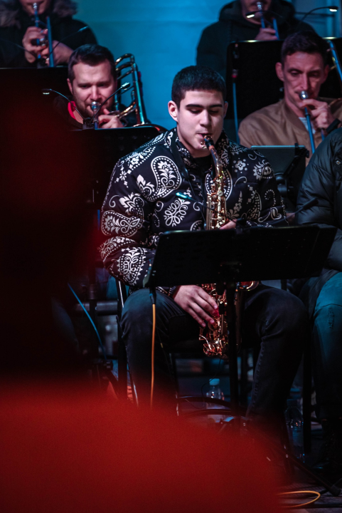 Big Band Šibenik sinoć razveselio publiku na Adventuri