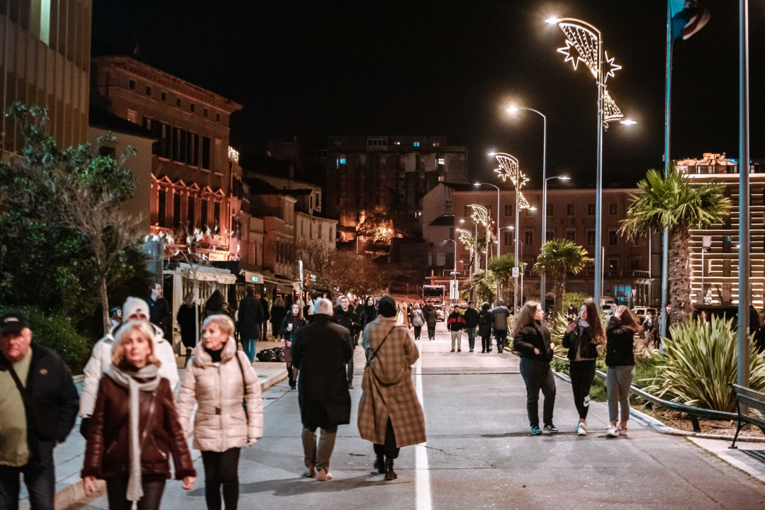 Šibenčani Novu godinu dočekali na dvije pozornice