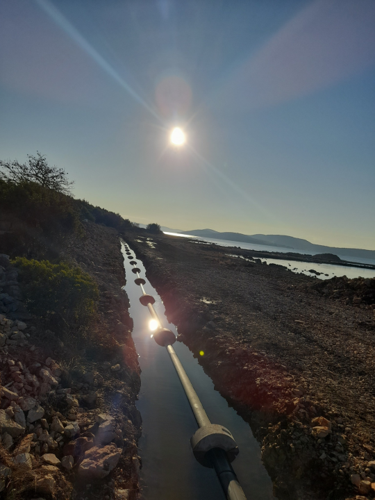 Izvedeno 553 metra podmorskog vodovoda od Srime, preko Prvića do Kaprija i Žirja