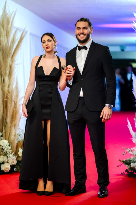 Zavirite na blještavi maturalni ples Ekonomske škole Šibenik (1)