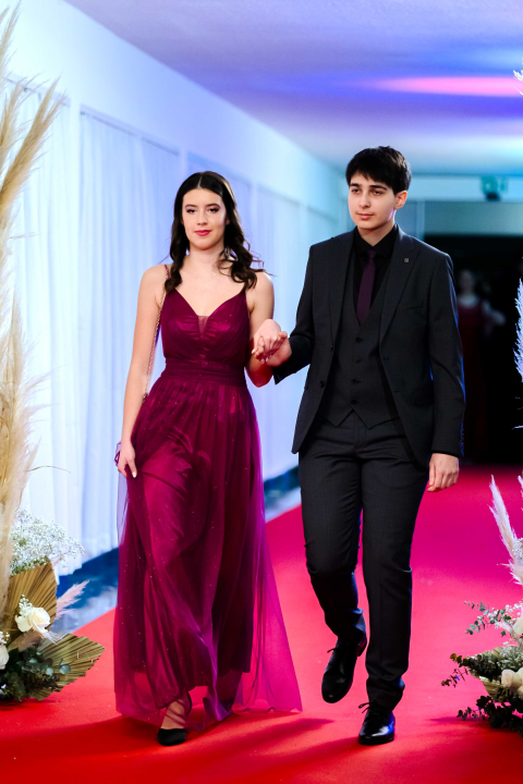 Zavirite na blještavi maturalni ples Ekonomske škole Šibenik (1)