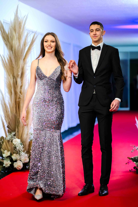 Zavirite na blještavi maturalni ples Ekonomske škole Šibenik (2)