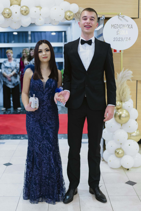 Učenici Medicinske škole Šibenik u večeri koju će pamtiti do kraja života (1. dio)