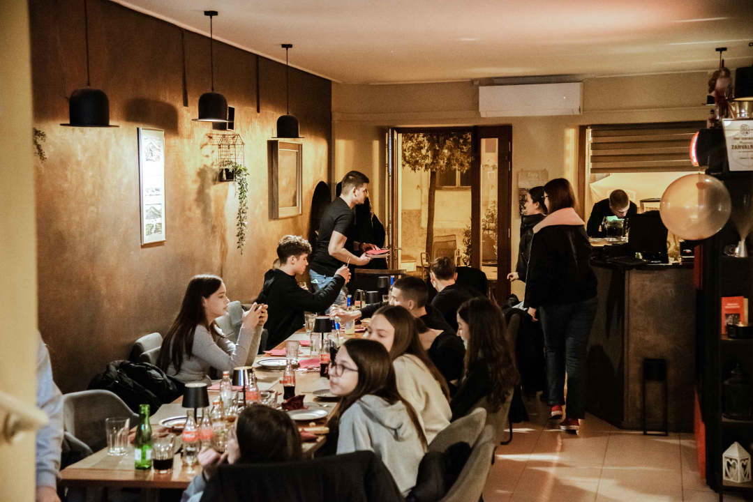 Guštajte u odličnoj hrani u poznatoj šibenskoj Pizzeriji Fontana!
