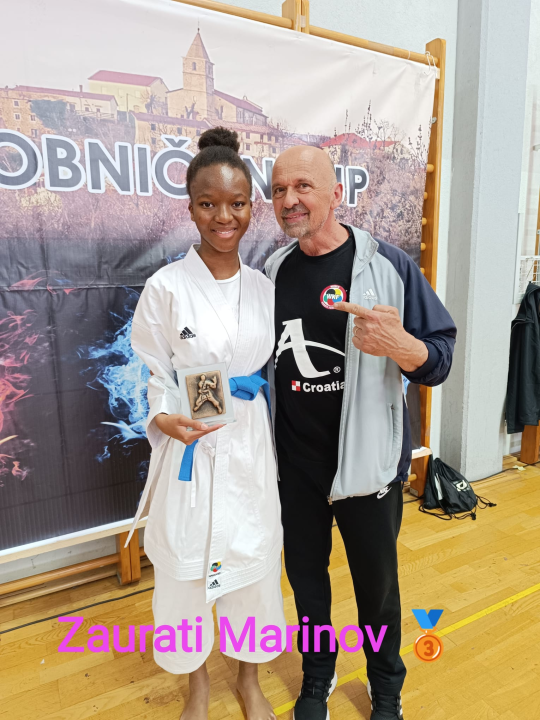 Berba medalja karataša iz Miminca na Grobničan kupu