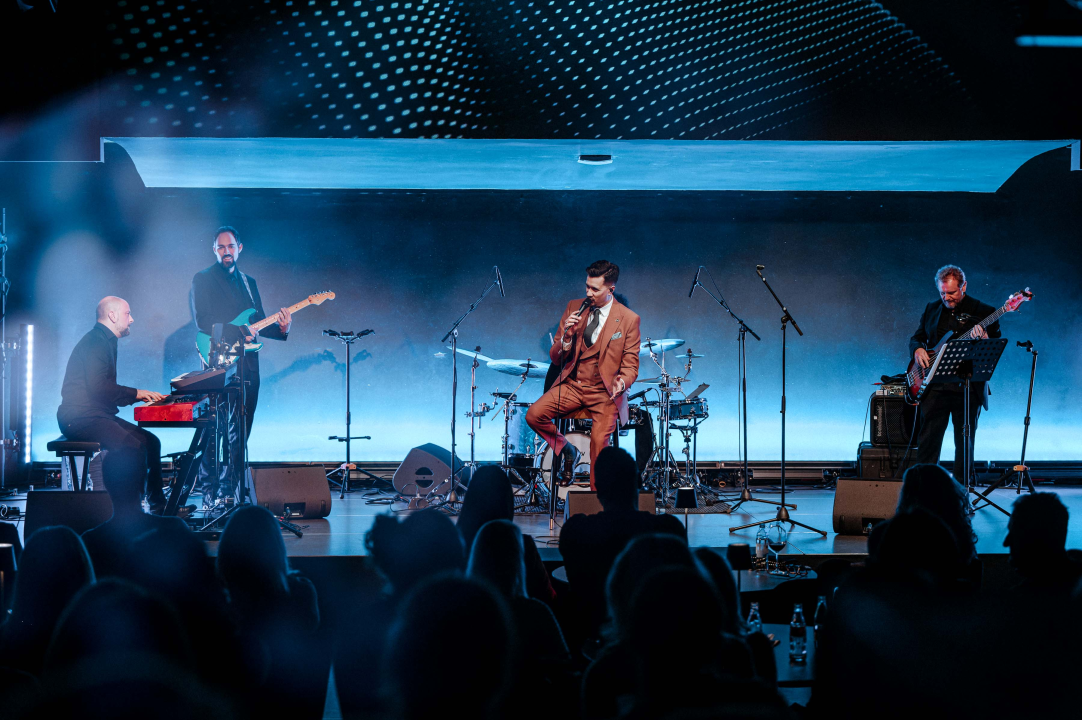 Marko Tolja za Dan žena rasplesao punu Kuću umjetnosti: ‘Arsen me nazvao pseudo-jazzerom’