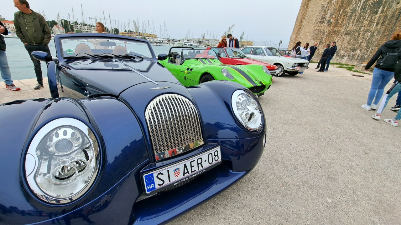 Uskršnji doručak u Rogoznici uveličali i oldtimeri