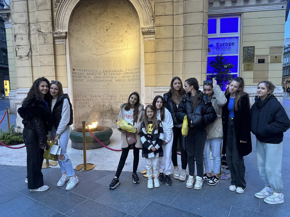 Šibenske mažoretkinje osvojile tri medalje na velikom natjecanju u Sarajevu