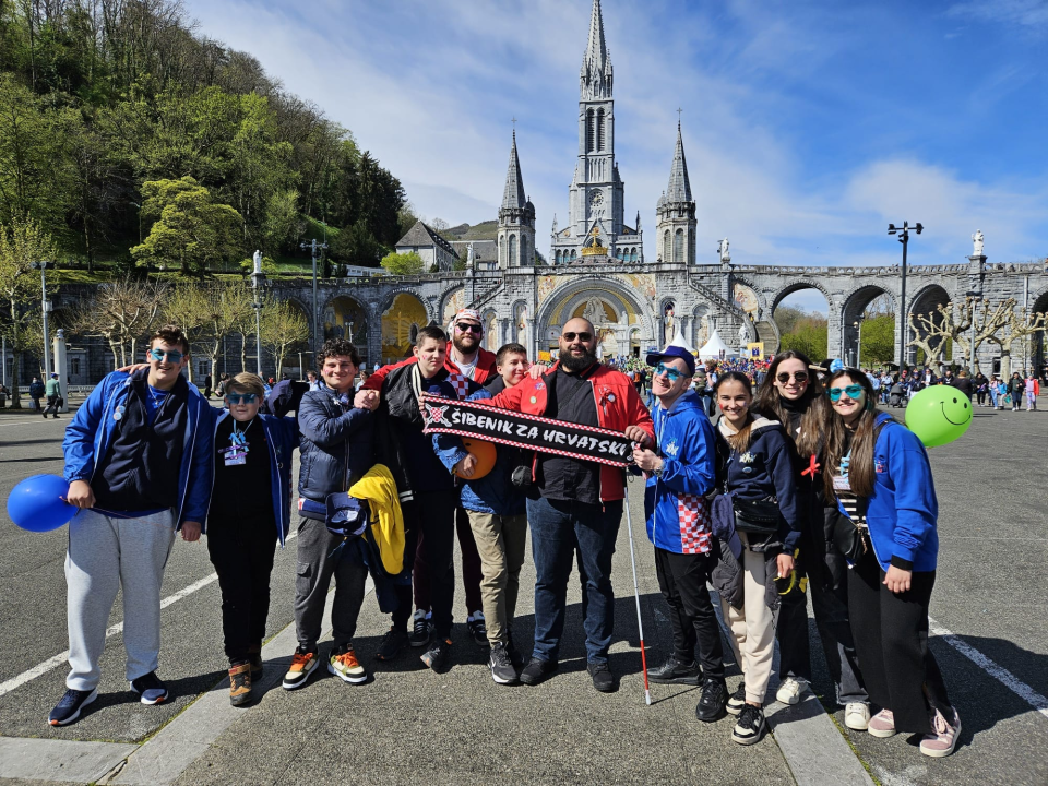 Učenici Centra Šubićevac na hodočašću u Lourdesu: 'Osmijeh na njihovim licima najveća je nagrada'