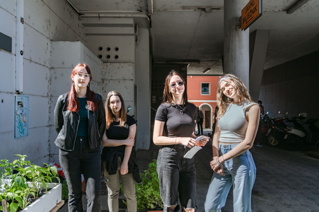 Još sutra će učenici Srednje strukovne škole u Šibeniku prodavati sadnice začinskog bilja i povrća