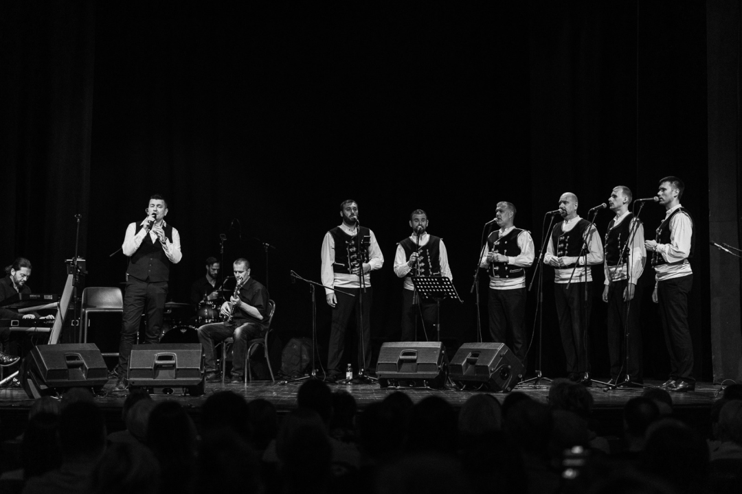 Klapa Sebenico u HNK Šibenik održala koncert za pamćenje: 'Predivna večer i to u našem gradu'