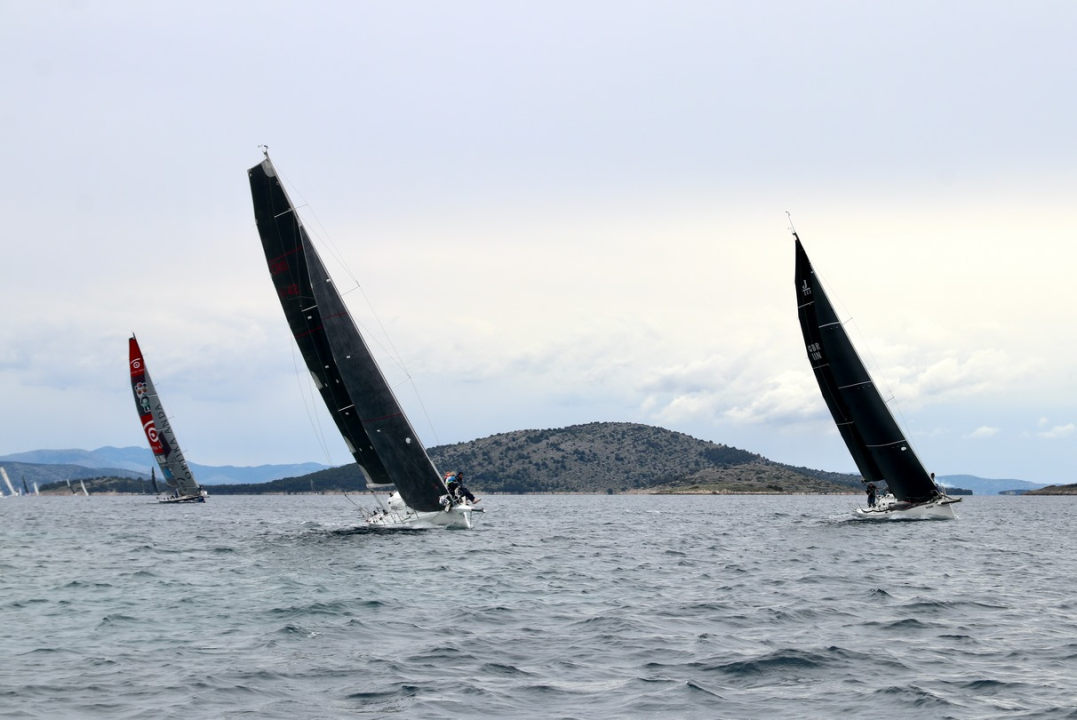 Prvi dan 20. Zlarinske regate krstaša: Damir Desabota i Mr. J iz JK Val treći u klasi ORC 2