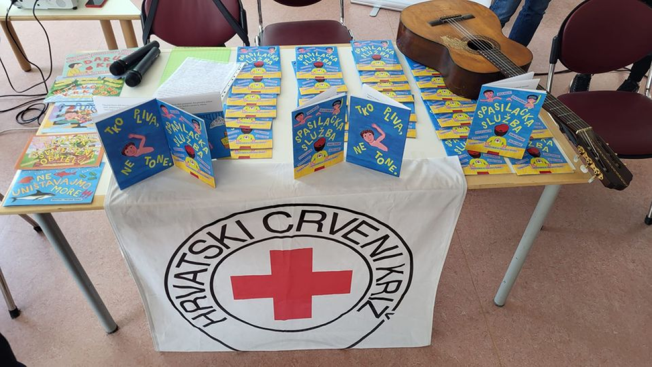 Šibenski učenici zajedno s učiteljicom Helenom napravili slikovnicu 