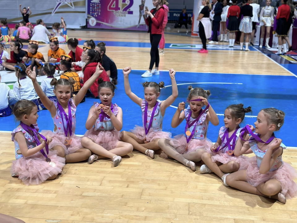 Mažoretkinje Šibenika viceprvakinje su države!