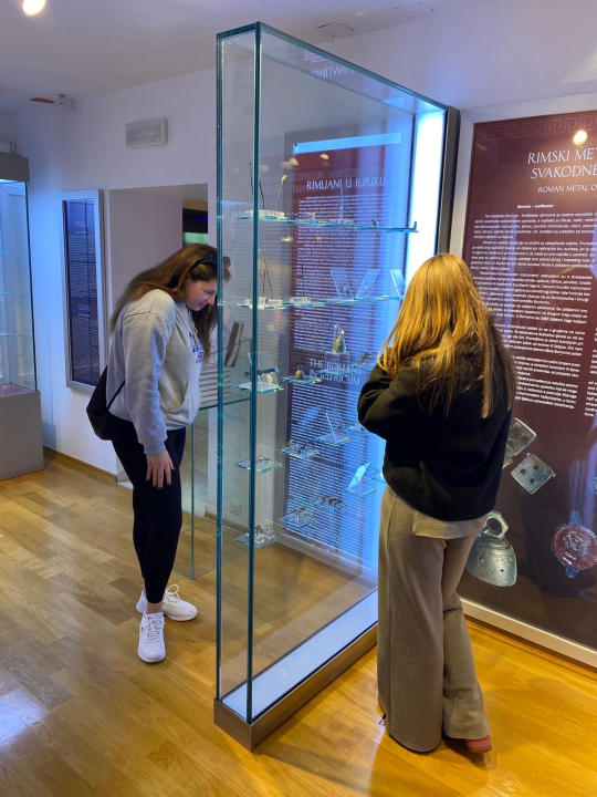 Studenti Turističkog menadžmenta VUŠ-a na terenskoj nastavi u NP Krka