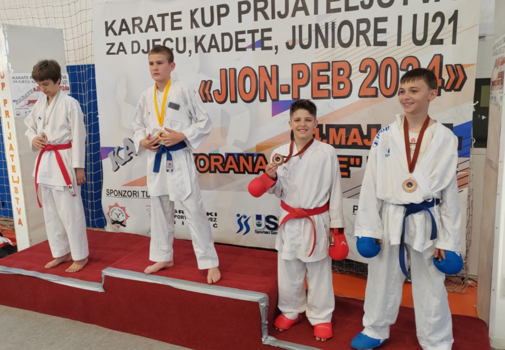 Čak 40 medalja karataša KK Šibenik 1066 na Kupu prijateljstva u Bihaću