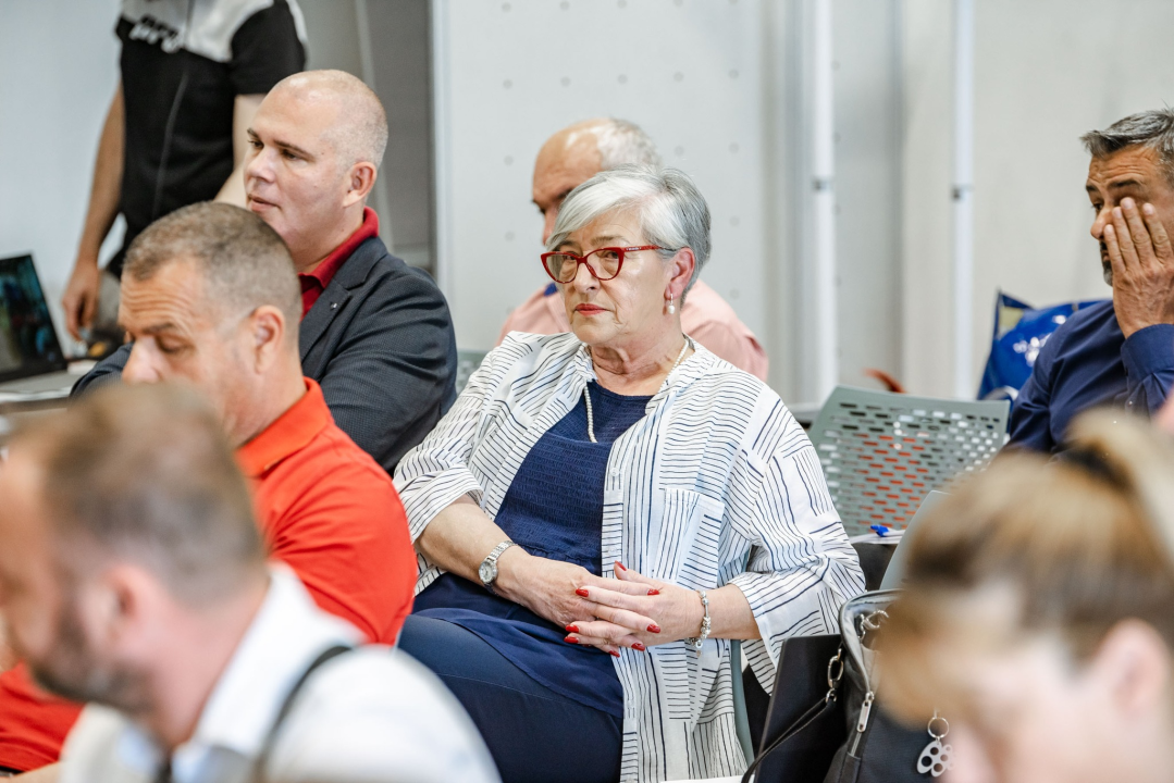 Tijat je i dalje glavna tema, a doznali smo i da će nova liječnica u Murteru biti Ukrajinka